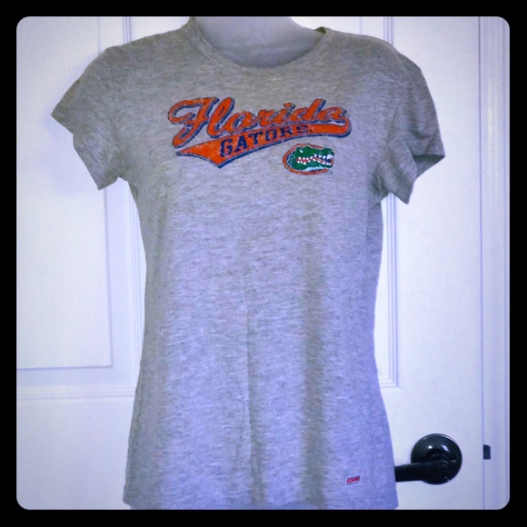 Gators, Fitted Tee, EUC . - Picture 1 of 8